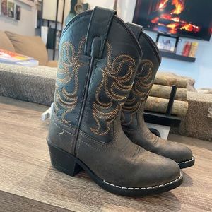 Toddler cowboy boots size 10